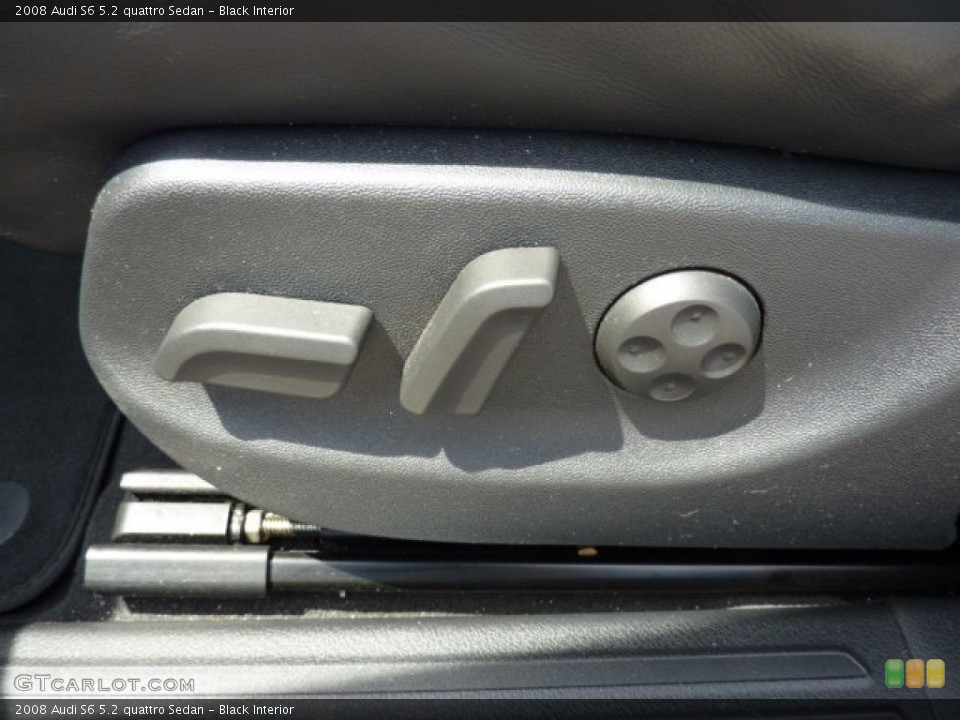 Black Interior Controls for the 2008 Audi S6 5.2 quattro Sedan #50629395