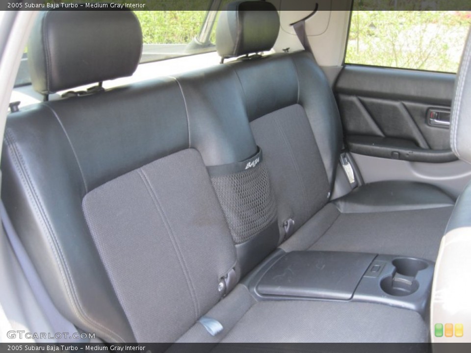 Medium Gray Interior Photo for the 2005 Subaru Baja Turbo #50630331