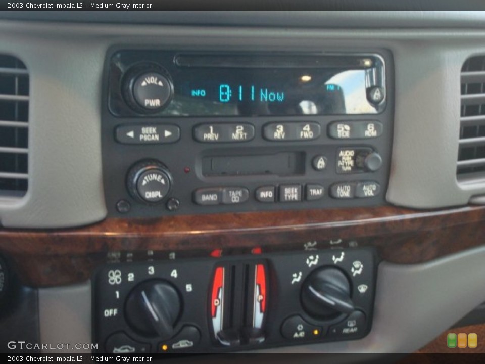Medium Gray Interior Controls for the 2003 Chevrolet Impala LS #50638320