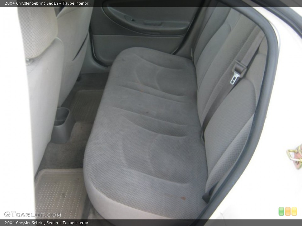 Taupe Interior Photo for the 2004 Chrysler Sebring Sedan #50642118