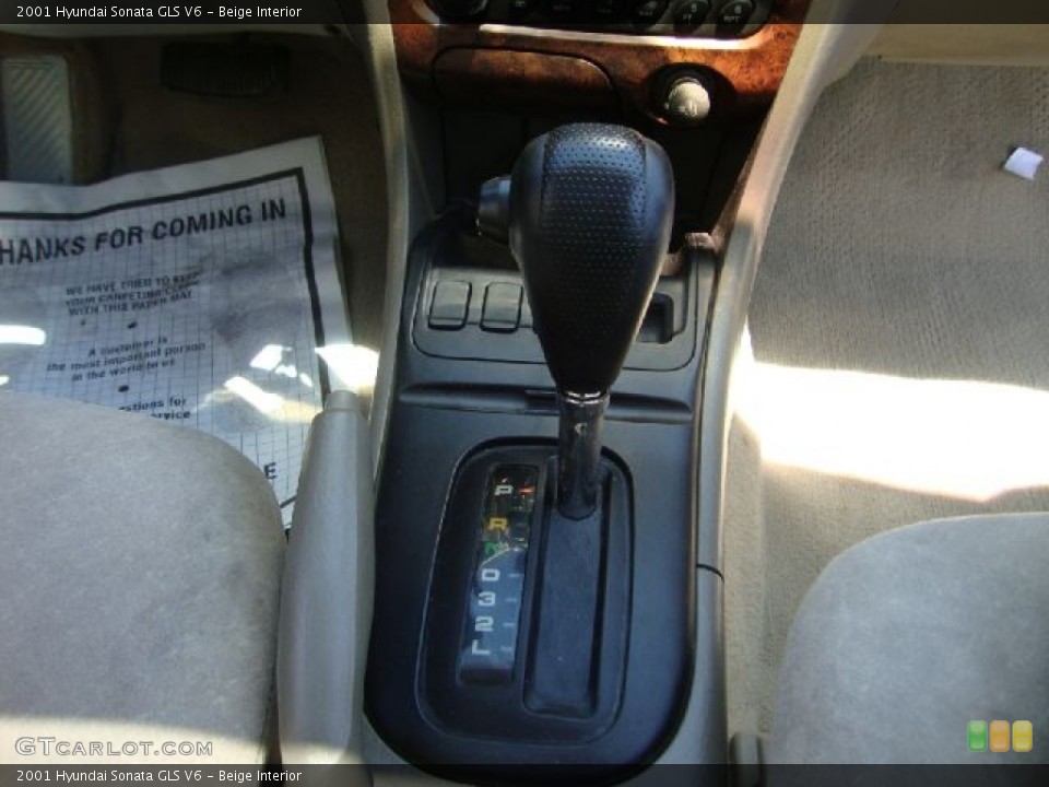 Beige Interior Transmission for the 2001 Hyundai Sonata GLS V6 #50643267