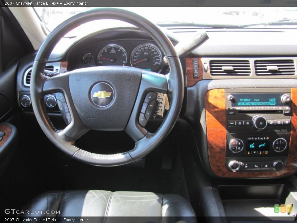Ebony Interior Dashboard for the 2007 Chevrolet Tahoe LT 4x4 #50646141