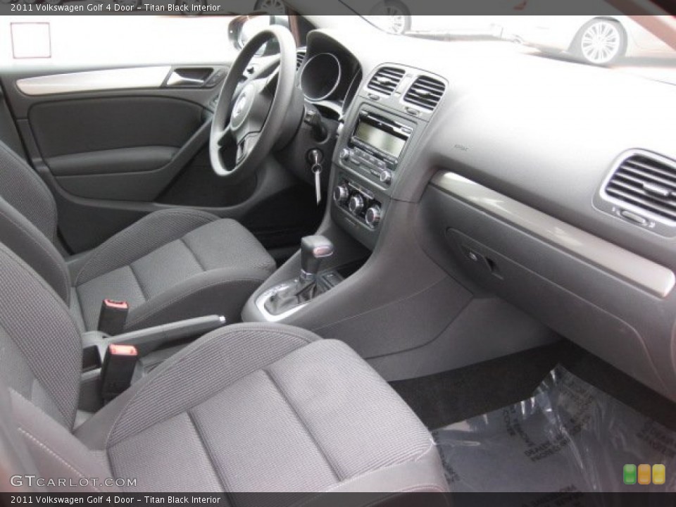 Titan Black Interior Photo for the 2011 Volkswagen Golf 4 Door #50654897