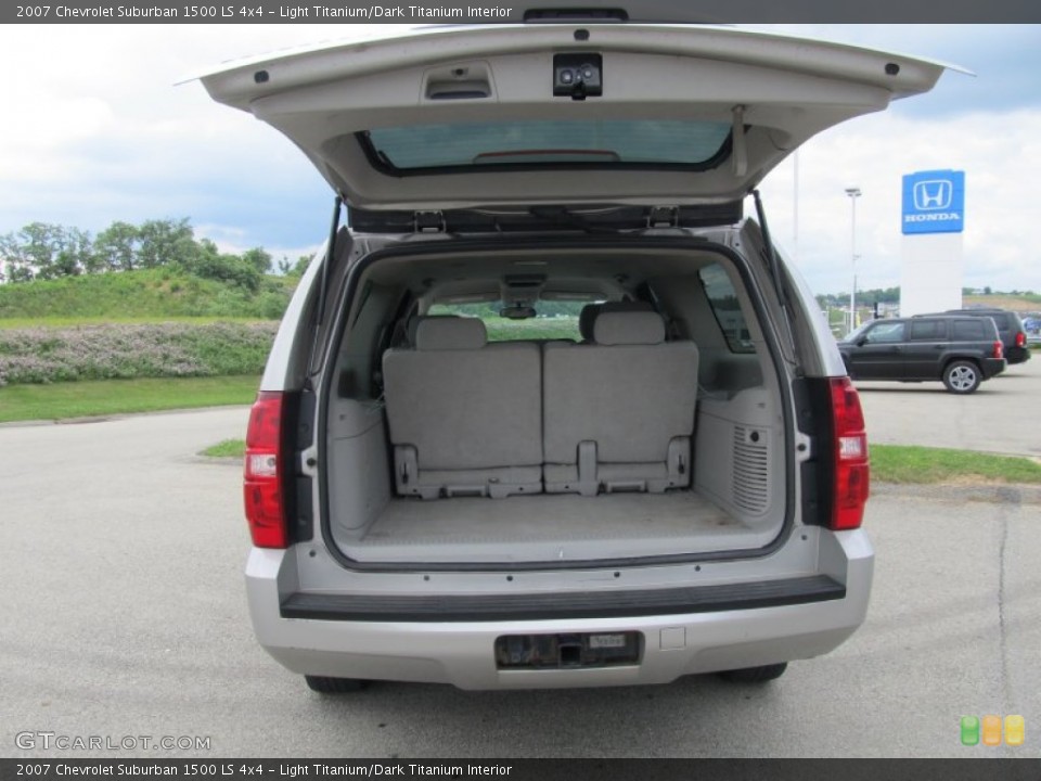 Light Titanium/Dark Titanium Interior Trunk for the 2007 Chevrolet Suburban 1500 LS 4x4 #50655685