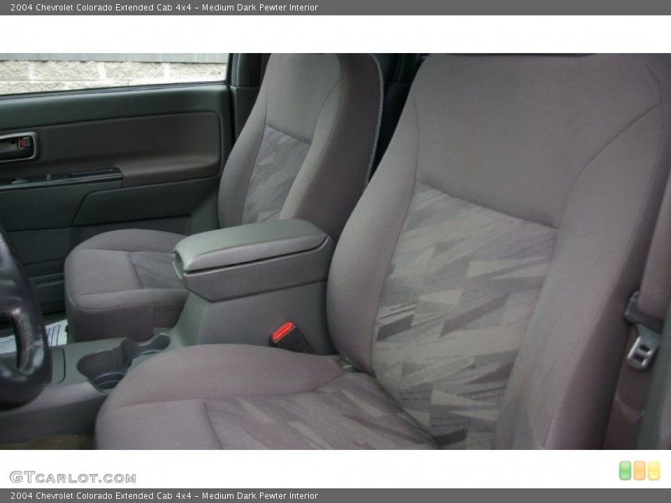 Medium Dark Pewter Interior Photo for the 2004 Chevrolet Colorado Extended Cab 4x4 #50656969