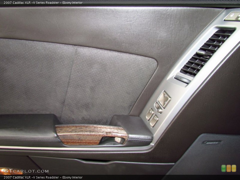 Ebony Interior Controls for the 2007 Cadillac XLR -V Series Roadster #50658155