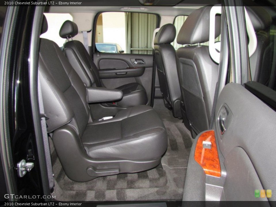 Ebony Interior Photo for the 2010 Chevrolet Suburban LTZ #50659754