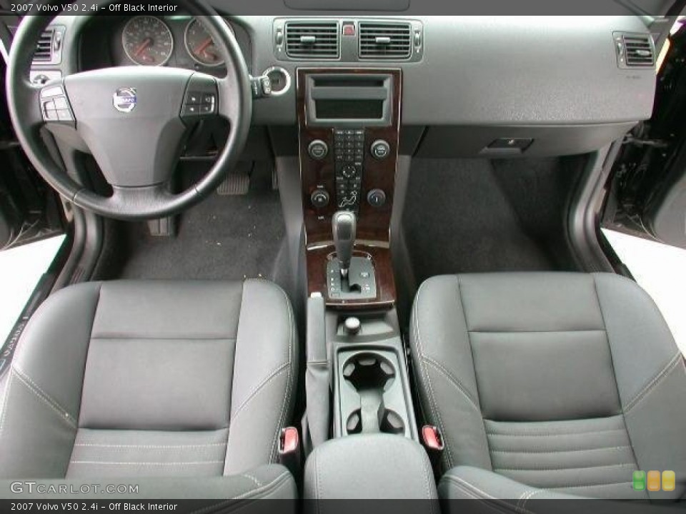 Off Black Interior Photo for the 2007 Volvo V50 2.4i #50663424
