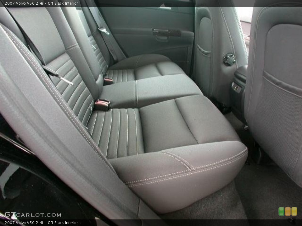 Off Black Interior Photo for the 2007 Volvo V50 2.4i #50663633