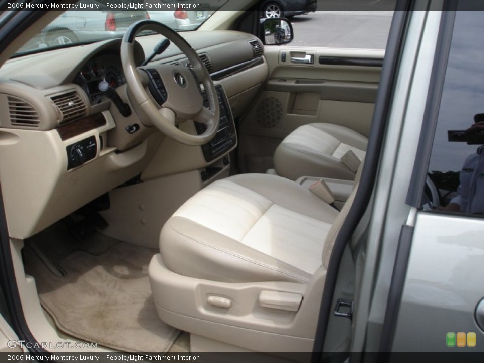 Pebble/Light Parchment Interior Photo for the 2006 Mercury Monterey Luxury #50666507