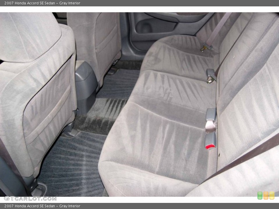 Gray Interior Photo for the 2007 Honda Accord SE Sedan #50670113