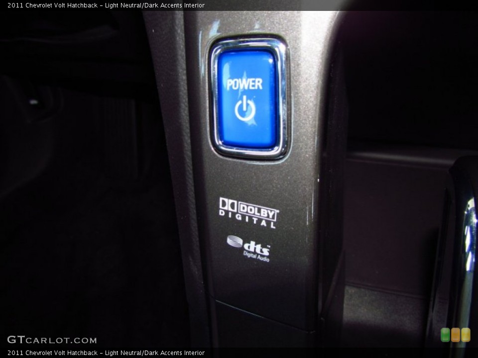 Light Neutral/Dark Accents Interior Controls for the 2011 Chevrolet Volt Hatchback #50673647