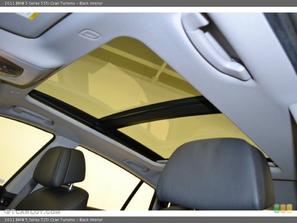 Black Interior Sunroof for the 2011 BMW 5 Series 535i Gran Turismo #50676158