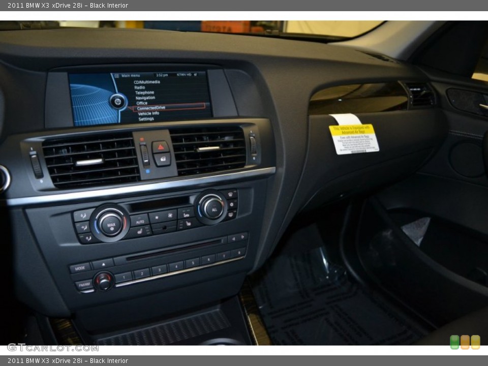 Black Interior Controls for the 2011 BMW X3 xDrive 28i #50676446