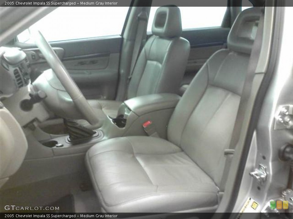 Medium Gray Interior Photo for the 2005 Chevrolet Impala SS Supercharged #50677166