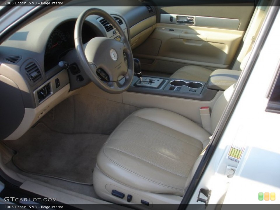 Beige Interior Photo for the 2006 Lincoln LS V8 #50679701