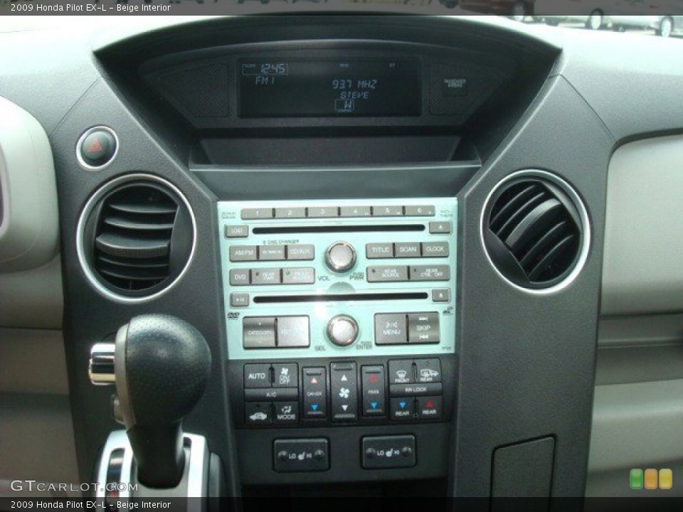 Beige Interior Controls for the 2009 Honda Pilot EX-L #50691549