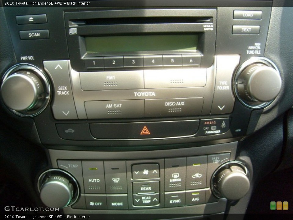 Black Interior Controls for the 2010 Toyota Highlander SE 4WD #50700385