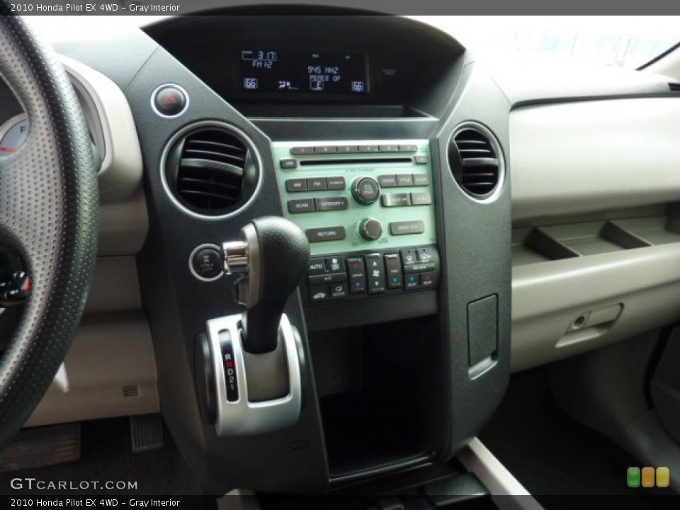 Gray Interior Controls for the 2010 Honda Pilot EX 4WD #50702479