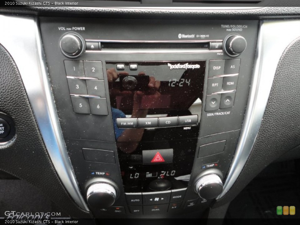 Black Interior Controls for the 2010 Suzuki Kizashi GTS #50705641