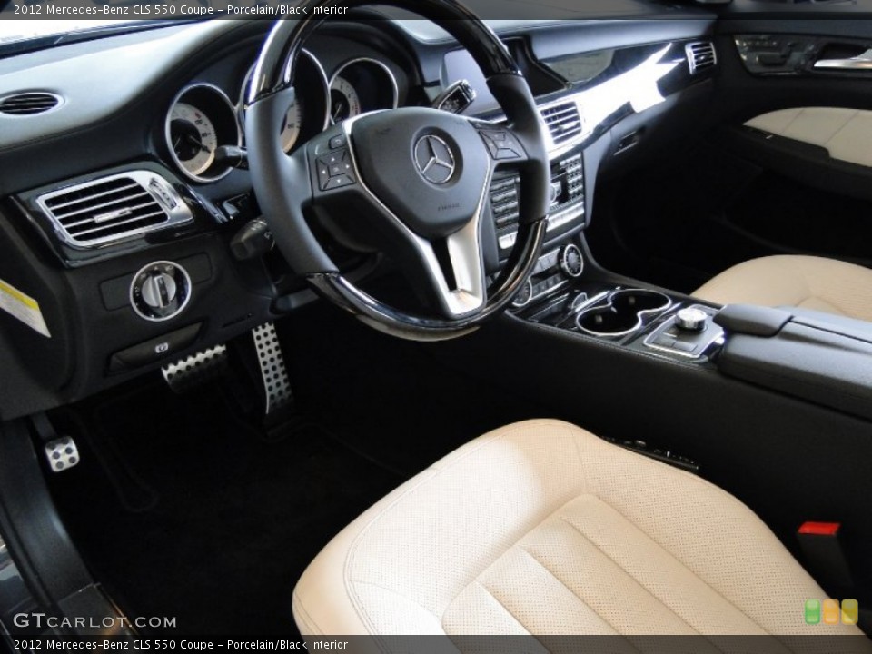 Porcelain/Black Interior Photo for the 2012 Mercedes-Benz CLS 550 Coupe #50706160