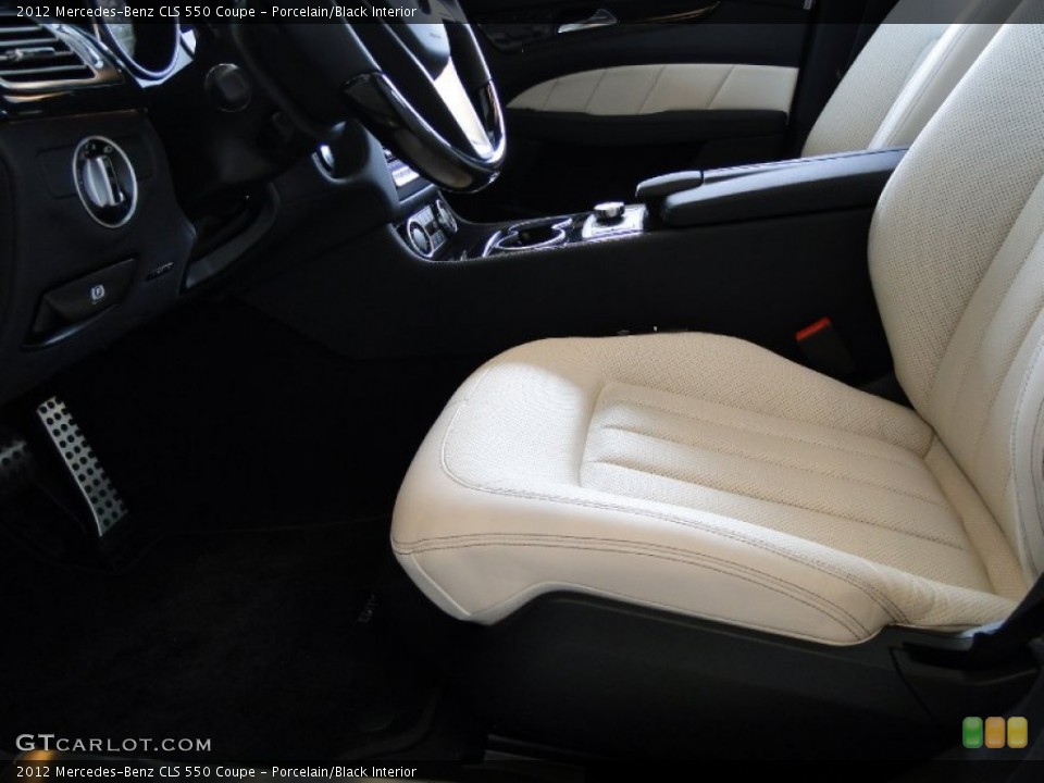 Porcelain/Black Interior Photo for the 2012 Mercedes-Benz CLS 550 Coupe #50706223