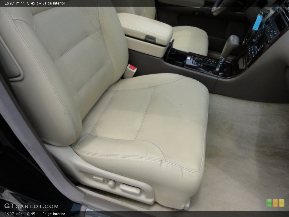 Beige Interior Photo for the 1997 Infiniti Q 45 t #50712454