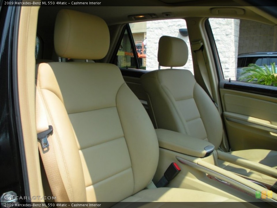 Cashmere Interior Photo for the 2009 Mercedes-Benz ML 550 4Matic #50716045