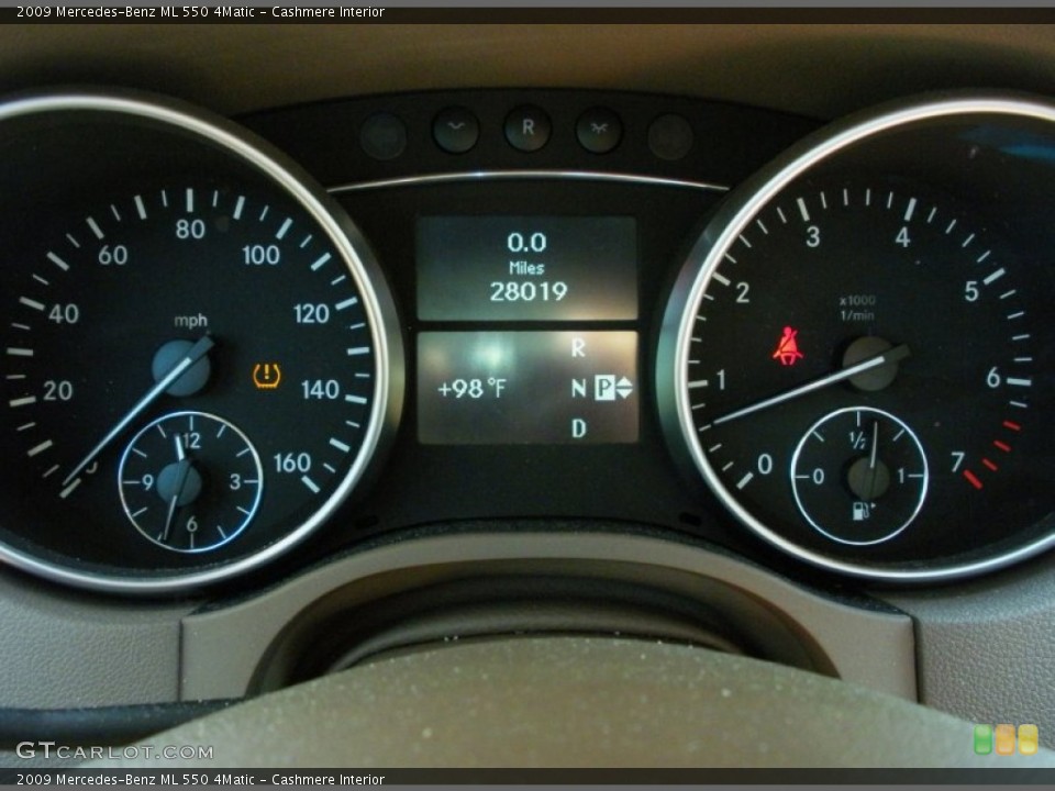 Cashmere Interior Gauges for the 2009 Mercedes-Benz ML 550 4Matic #50716090