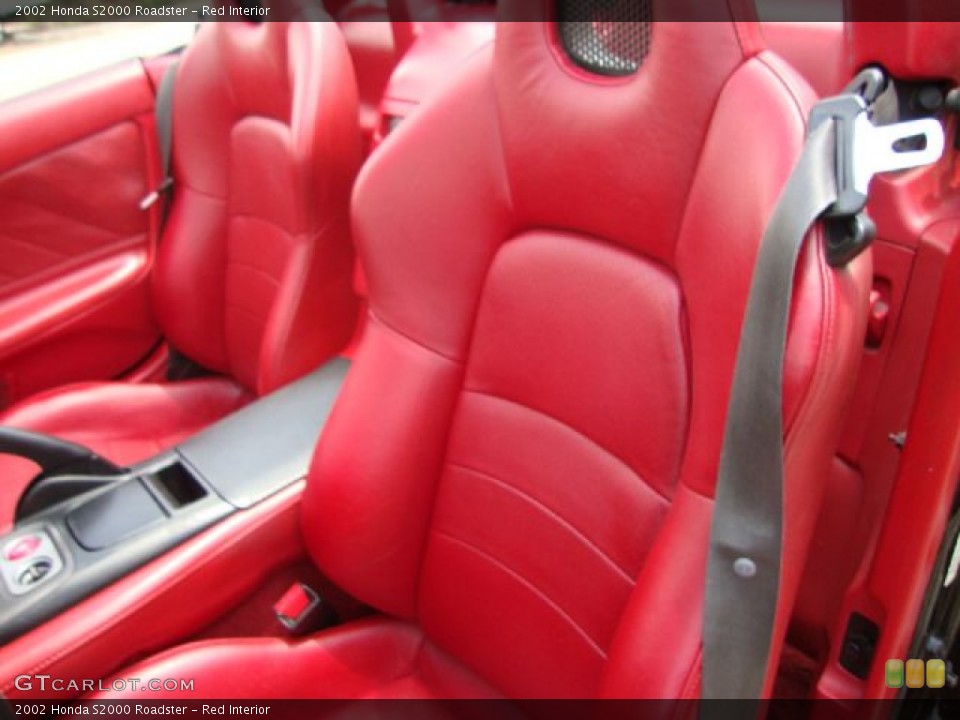 Red Interior Photo for the 2002 Honda S2000 Roadster #50722726