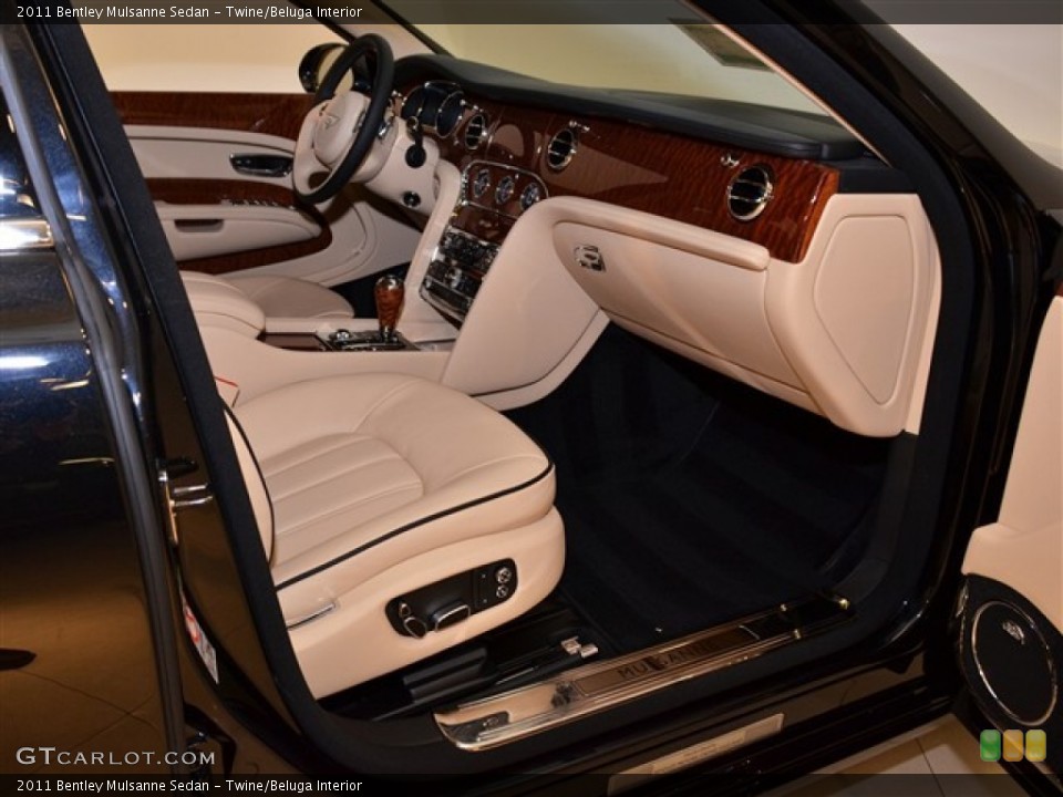 Twine/Beluga Interior Dashboard for the 2011 Bentley Mulsanne Sedan #50724993