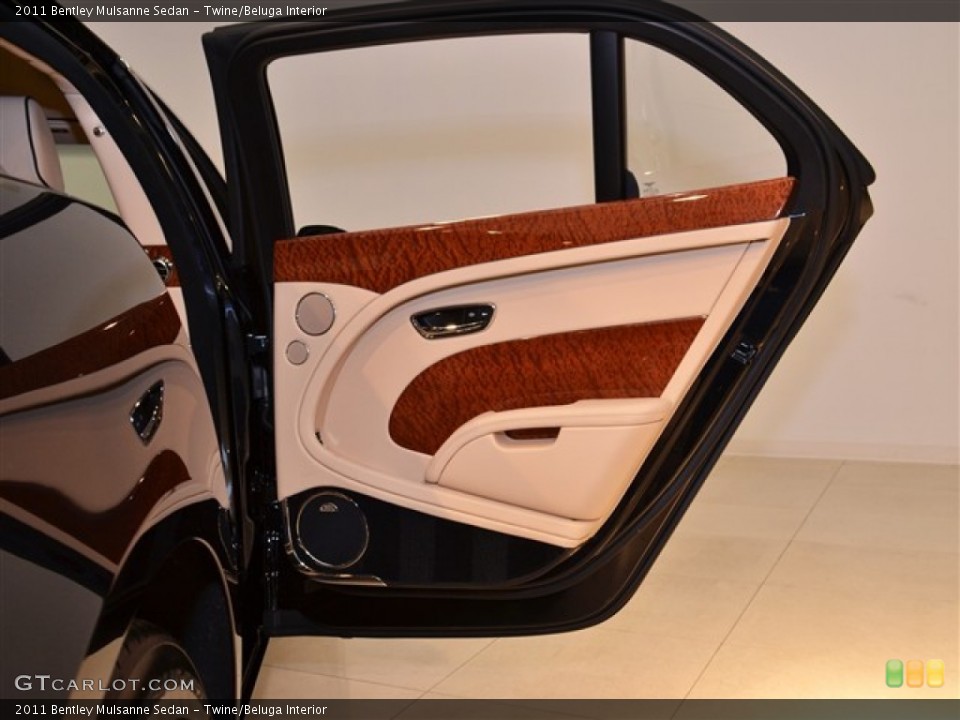 Twine/Beluga Interior Door Panel for the 2011 Bentley Mulsanne Sedan #50725170
