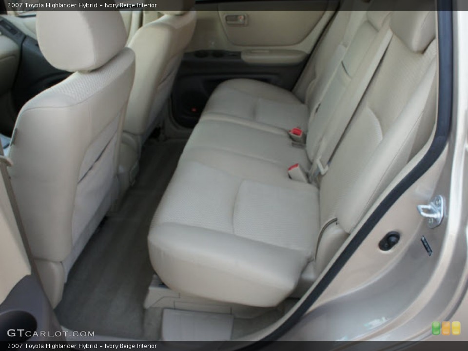 Ivory Beige Interior Photo for the 2007 Toyota Highlander Hybrid #50728191