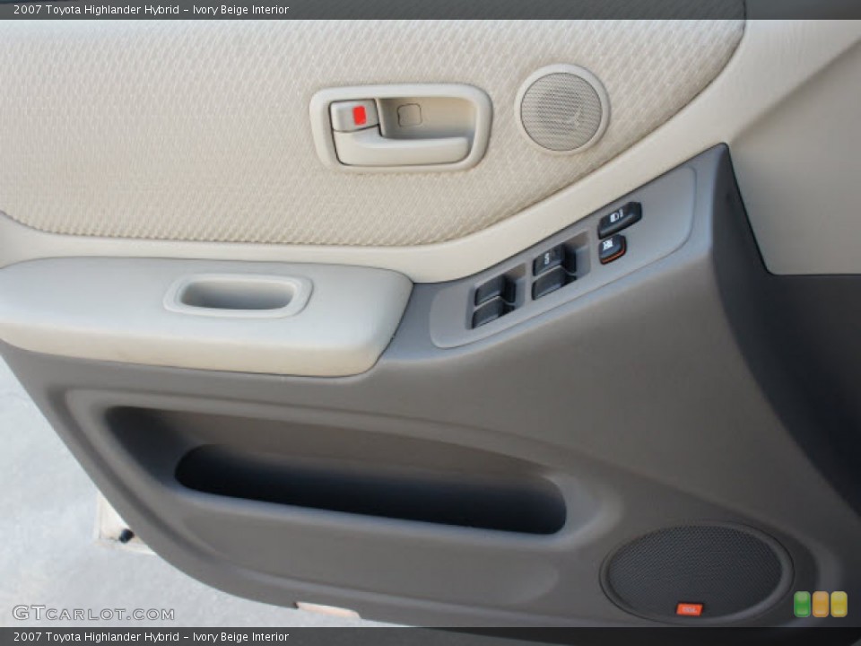 Ivory Beige Interior Door Panel for the 2007 Toyota Highlander Hybrid #50728257