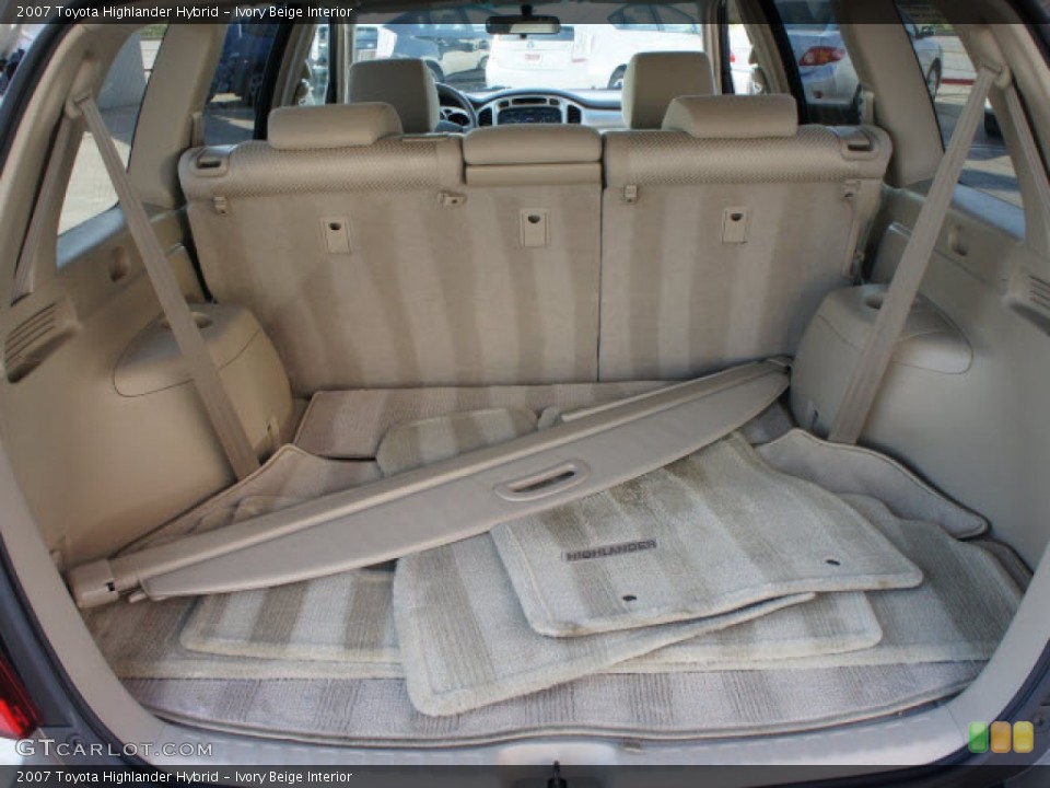 Ivory Beige Interior Trunk for the 2007 Toyota Highlander Hybrid #50728299
