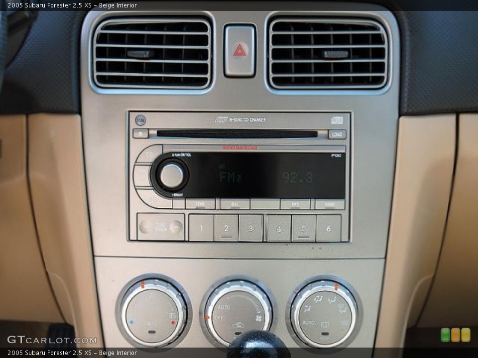 Beige Interior Controls for the 2005 Subaru Forester 2.5 XS #50734119