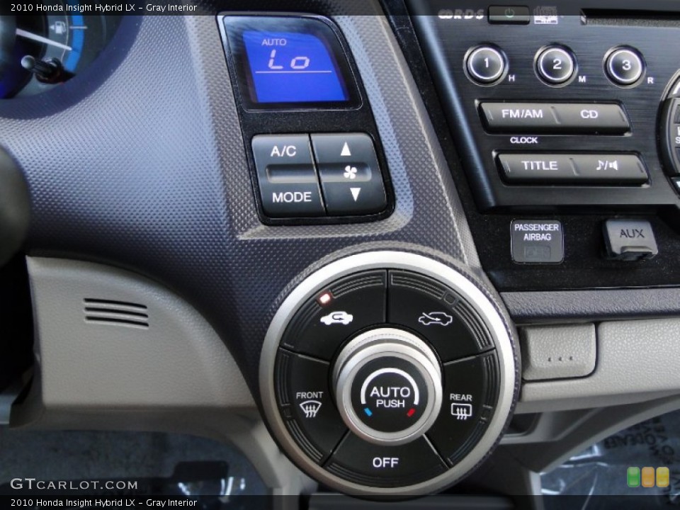 Gray Interior Controls for the 2010 Honda Insight Hybrid LX #50735094