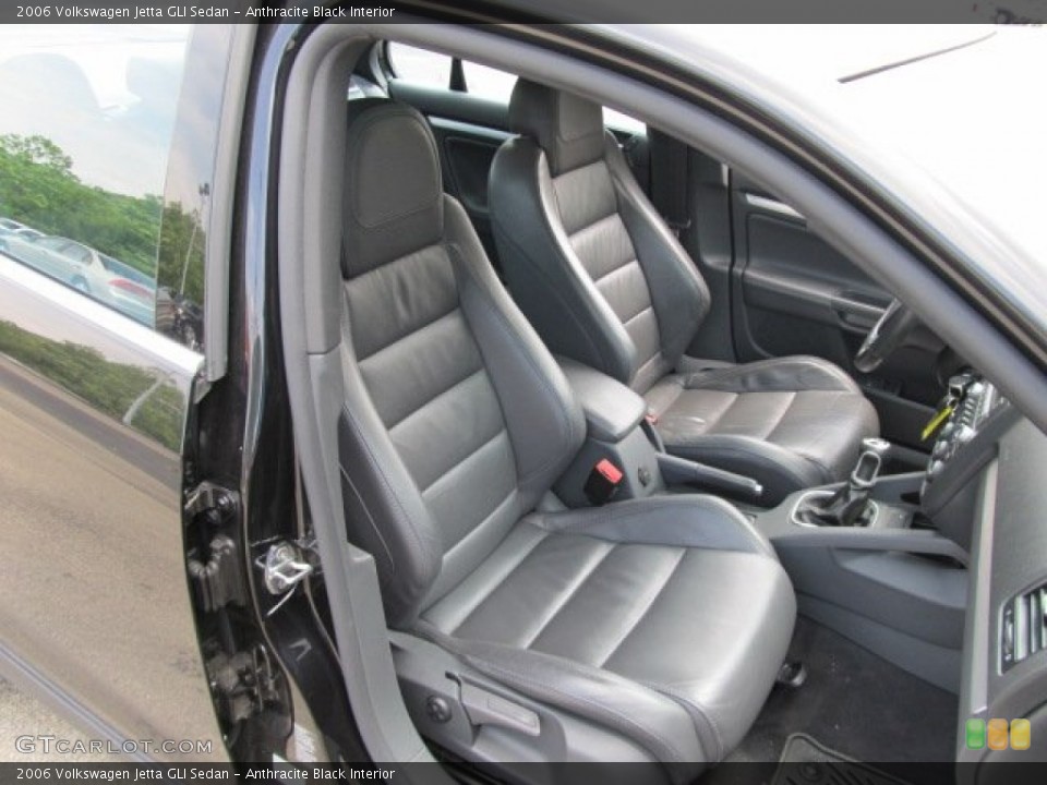 Anthracite Black Interior Photo for the 2006 Volkswagen Jetta GLI Sedan #50737209