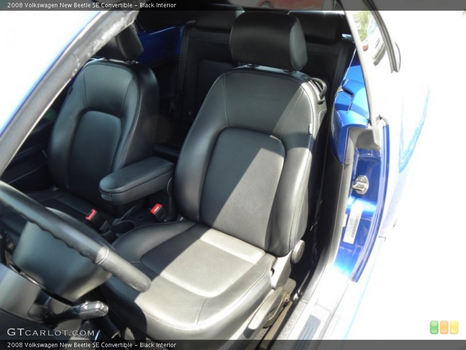 Black Interior Photo for the 2008 Volkswagen New Beetle SE Convertible #50737605