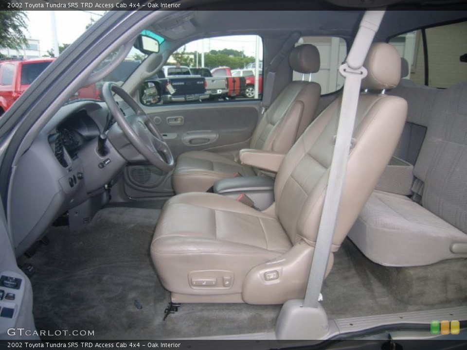 Oak Interior Photo for the 2002 Toyota Tundra SR5 TRD Access Cab 4x4 #50745042