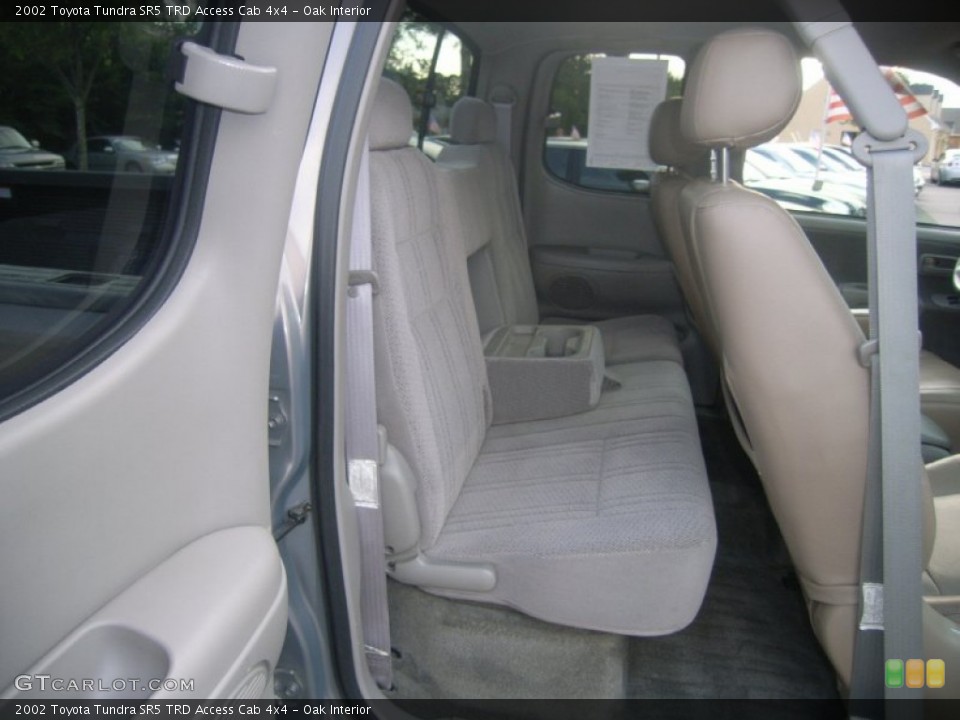 Oak Interior Photo for the 2002 Toyota Tundra SR5 TRD Access Cab 4x4 #50745057