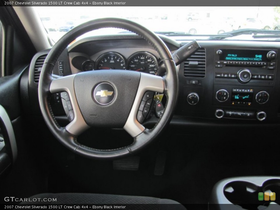 Ebony Black Interior Dashboard for the 2007 Chevrolet Silverado 1500 LT Crew Cab 4x4 #50750781