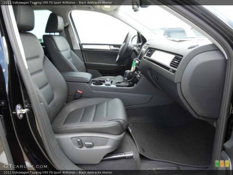 Black Anthracite Interior Photo for the 2011 Volkswagen Touareg VR6 FSI Sport 4XMotion #50751978