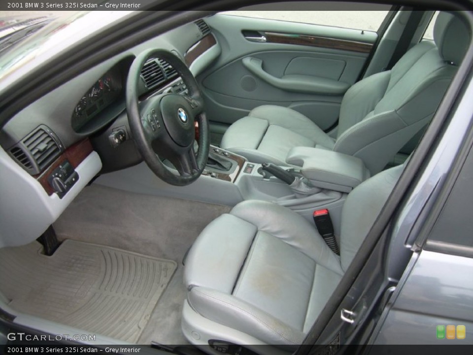 Grey Interior Photo for the 2001 BMW 3 Series 325i Sedan #50757651
