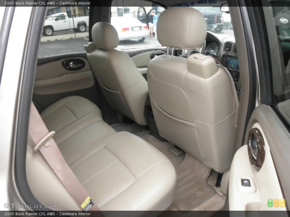 Cashmere Interior Photo for the 2005 Buick Rainier CXL AWD #50759110