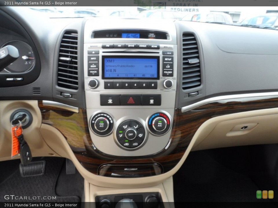 Beige Interior Controls for the 2011 Hyundai Santa Fe GLS #50761518