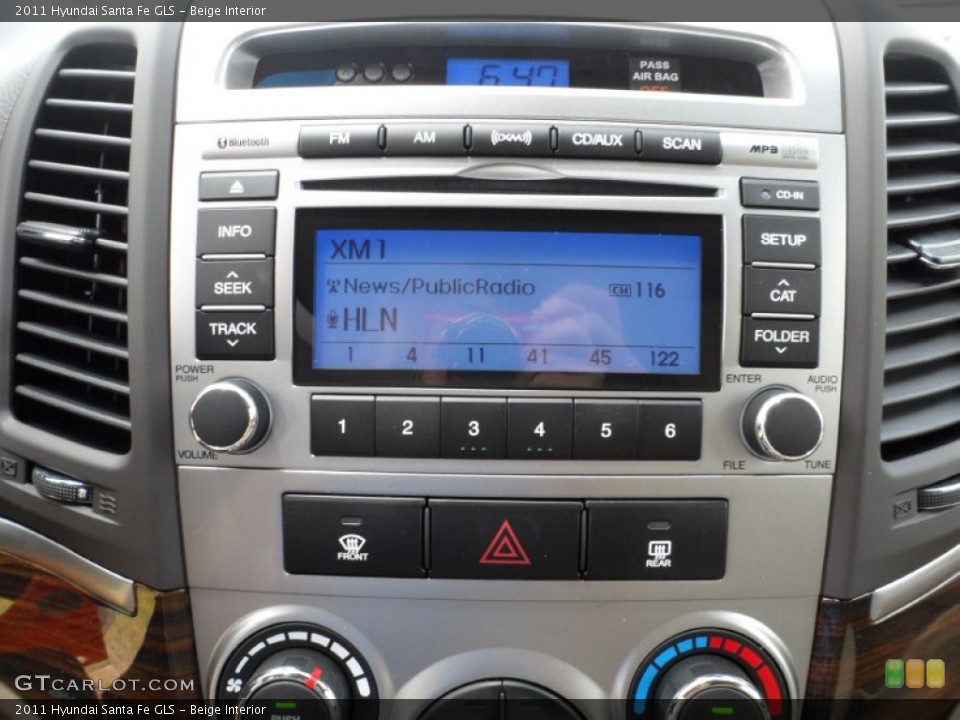 Beige Interior Controls for the 2011 Hyundai Santa Fe GLS #50761530
