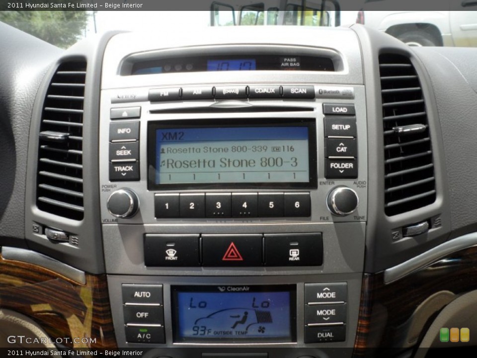 Beige Interior Controls for the 2011 Hyundai Santa Fe Limited #50761989