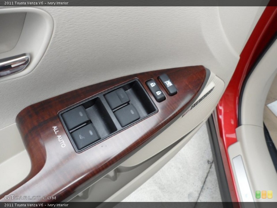 Ivory Interior Controls for the 2011 Toyota Venza V6 #50763256