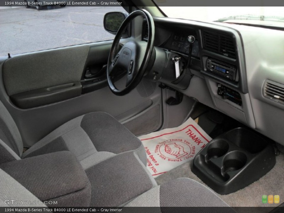 Gray Interior Photo for the 1994 Mazda B-Series Truck B4000 LE Extended Cab #50764503
